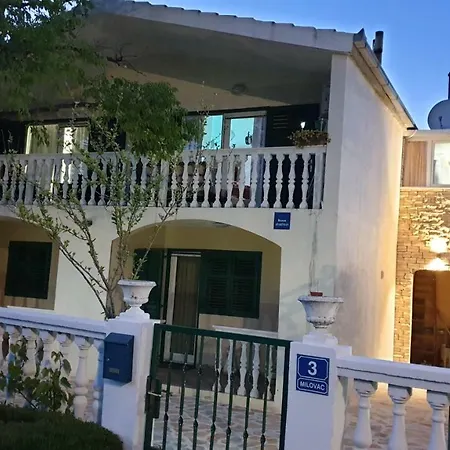 Mr.h Holiday home *